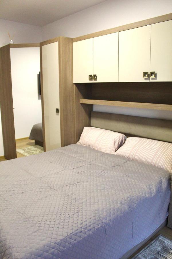 Apartman Sarah Διαμέρισμα Oradea Εξωτερικό φωτογραφία