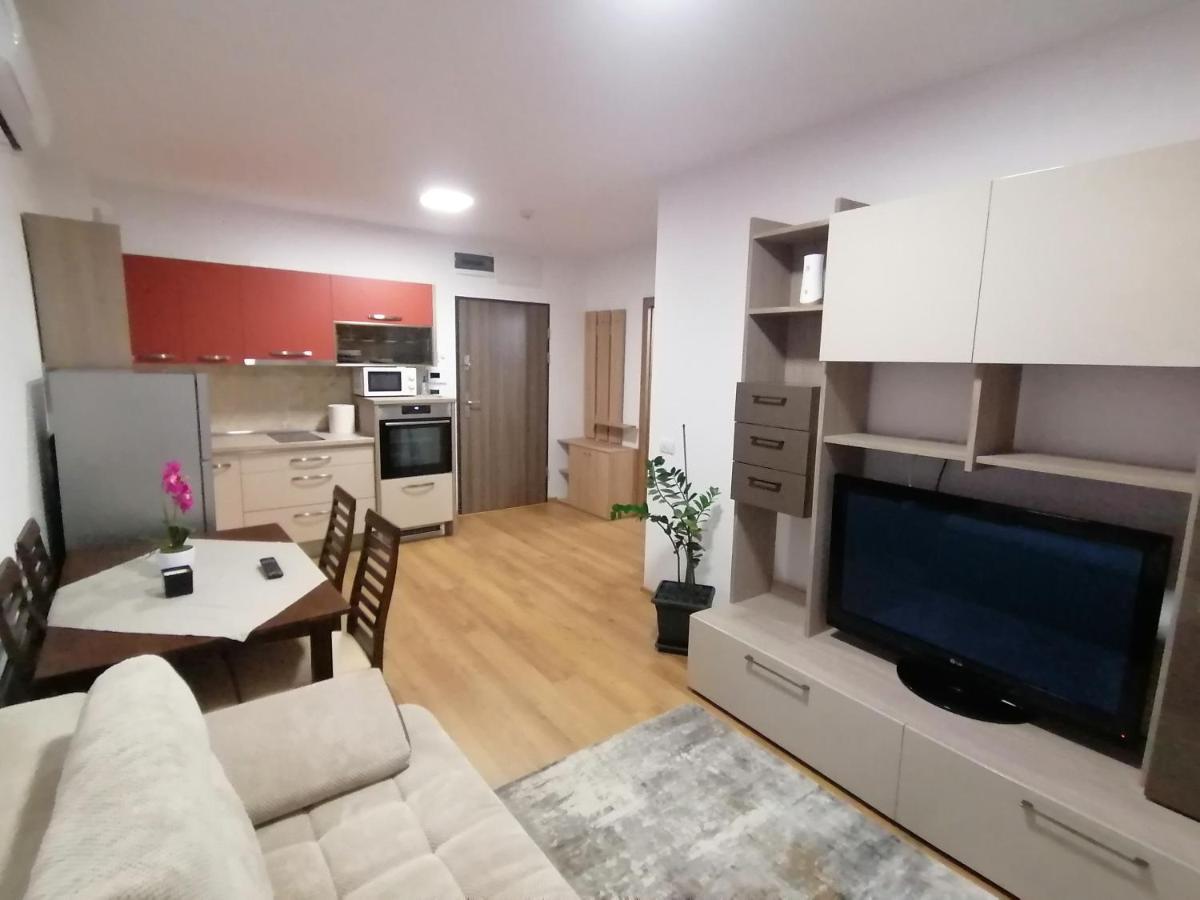 Apartman Sarah Διαμέρισμα Oradea Εξωτερικό φωτογραφία