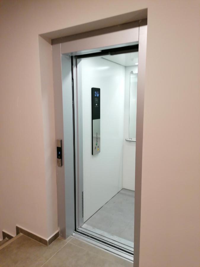 Apartman Sarah Διαμέρισμα Oradea Εξωτερικό φωτογραφία